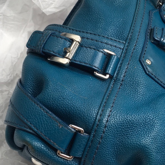 Michael Kors Hamilton Belted Tote w/ Removable Shoulder Strap - Picture 3 of 16